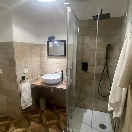 בית הארחה B&B Santa Lucia למזיה טרמה