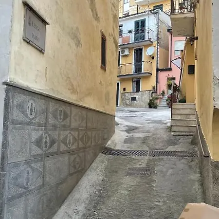 B&B Santa Lucia בית הארחה למזיה טרמה